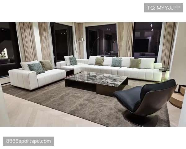 梁伟铿新家装修得跟豪宅似的，朋友都惊呆了这档次！