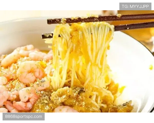 杨威家早餐吃的是蛋白粉拌金箔？